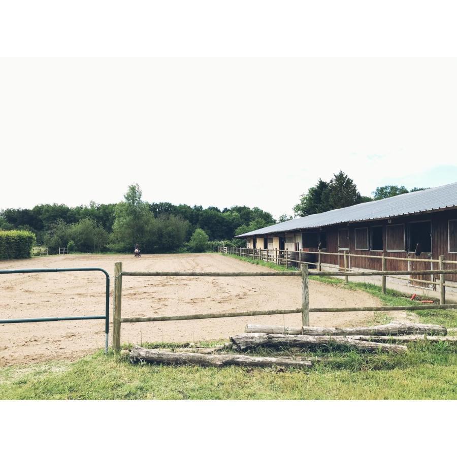 La Ferme De La Maugerie Bed & Breakfast Thoury Exterior photo